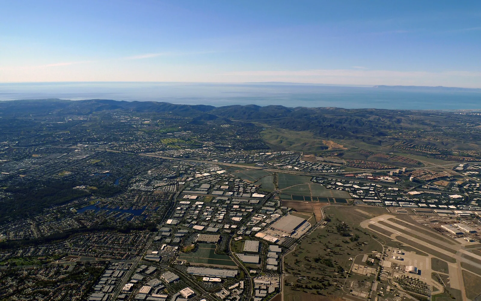 Aerial view of Lake Forest and nearby Laguna Hills in Orange County, California